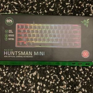 I’m selling a razor huntsman mini 60%